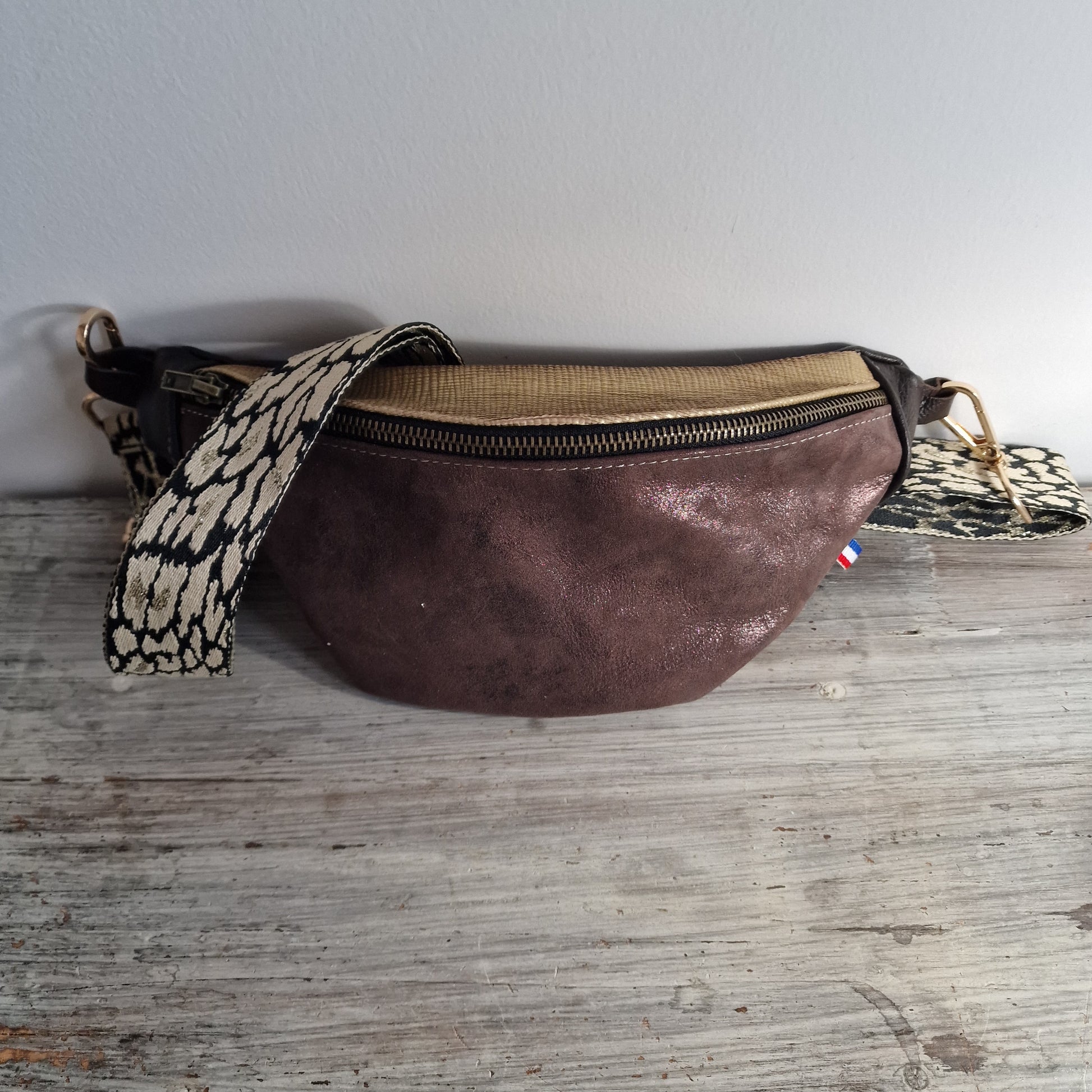 Sac Banane en cuir DORÉ AUBURN CHOCO Femme - Vavounette&Co 