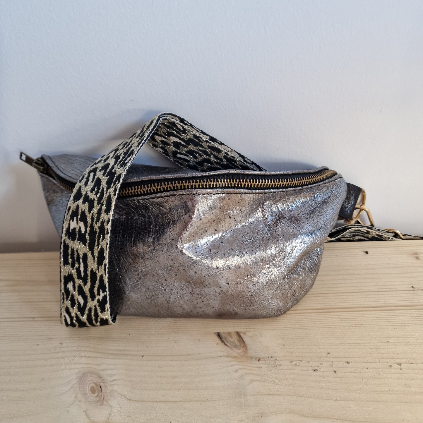 Sac banane en cuir BRONZE Femme Ava - Vavounette&Co 